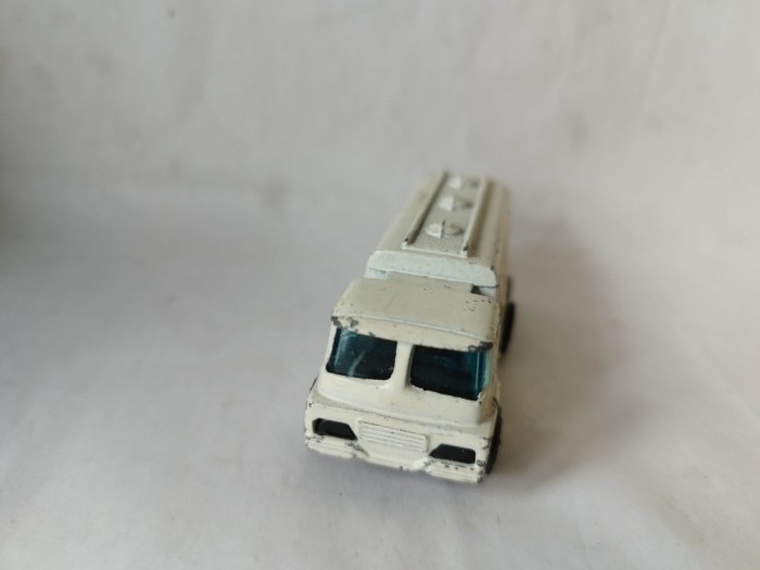 bnk jc Corgi Juniors 14 Guy Warrior Tanker