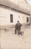AS - C.P.Interbelica, Foto, Barbat cu cainele lui (STAREA CARE SE VEDE)