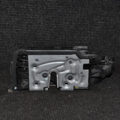 &amp;Icirc;ncuietoare ușă dreapta față BMW 2 Active Tourer F45 2014 OEM: 7281934 1935198 foto