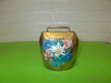 CLOPOT elvetian decorat cu floare de colt , talanga