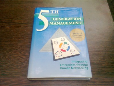 5TH GENERATION MANAGEMENT - CHARLES M. SAVAGE foto