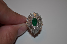 INEL AUR alb 18k + 50 Diamante = 3.7ct. + Smarald = 1.5ct. - Vintage - Deosebit! foto