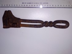 SCULA/ CHEIE REGLABILA FACUTA MANUAL