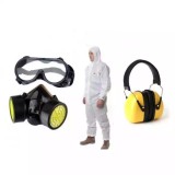 Cumpara ieftin Set accesorii atomizor (ochelari, masca respiratie, casca antifonica, combinezon)