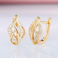 Cercei stil vintage placati cu aur de 18K si cristale zirconiu transparent