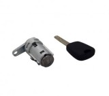 Butuc usa Topautochei&reg; pentru Peugeot 307 cu cheie inclusa