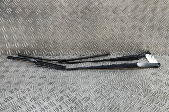 Braț ștergător față SKODA SKODA ENYAQ iV SUV 5AC, 5AZ 2021 OEM: 11B955410 30778726