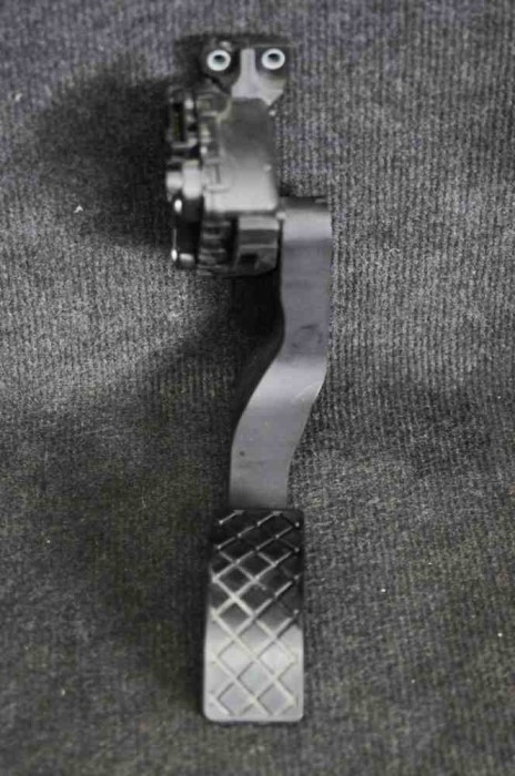 Pedala de accelerație AUDI A8 D3 4E2, 4E8 2005 OEM: 4E1723523E 1851562