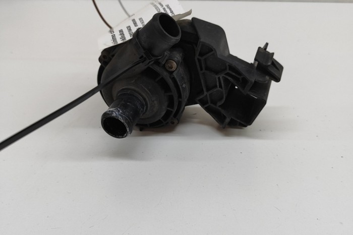 Pompa de apa auxiliara MERCEDES-BENZ A W177 2019 OEM: A2118350028 28516438
