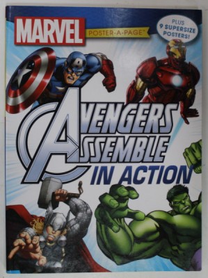 MARVEL POSTER - A - PAGE , AVENGERS ASSEMBLE IN ACTION , PLUS 9 SUPERSIZE POSTERS ! , 2014 foto