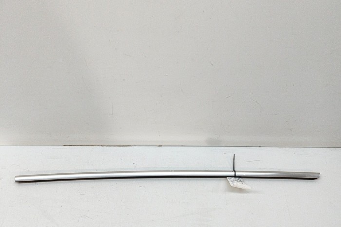 Chedar geam ușă st&acirc;nga față ASTON MARTIN DB11 2022 OEM: KY53-L20563-A 25908693