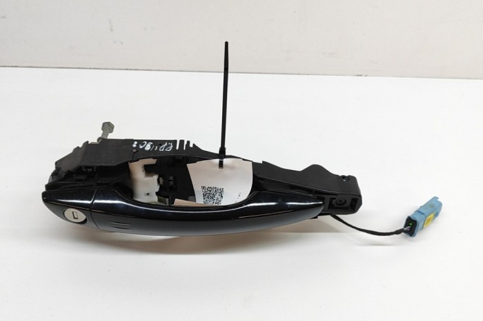 M&acirc;ner exterior ușă dreapta față PEUGEOT 3008 SUV 2021 OEM: 9822244980,9686433680 28266753