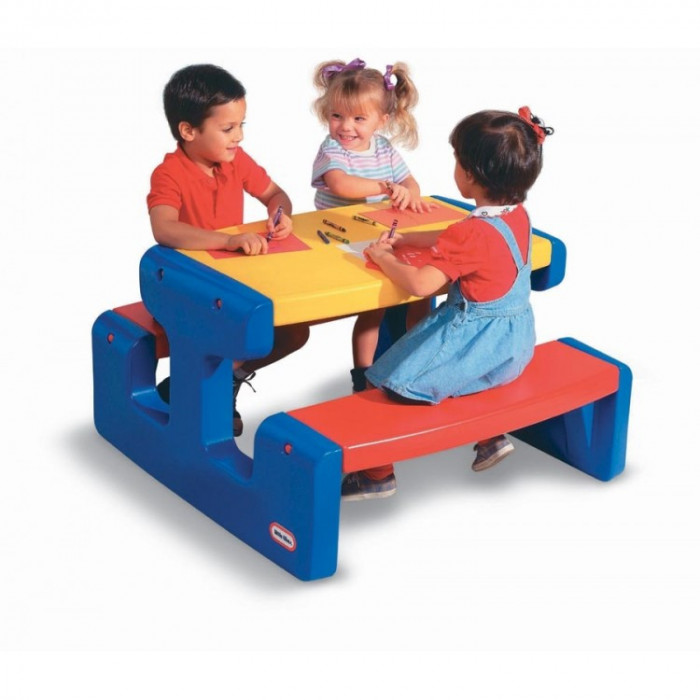 Masuta mare pentru picnic Little Tikes