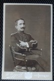 Fotografie tip CDV, Capitan din armata regala romana, inceput de secol XX