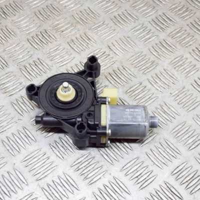 Motor macara geam ușă dreapta față AUDI A3 Limousine 8VS, 8VM 2017 OEM: 5Q0959802B,E850202100,0130822716 13736023 foto