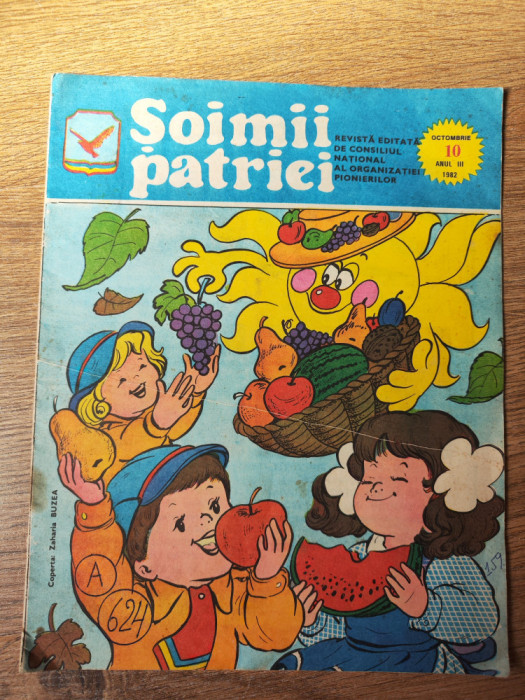 6 carti si reviste pentru copii, perioada comunista, un numar din Soimii Patrie