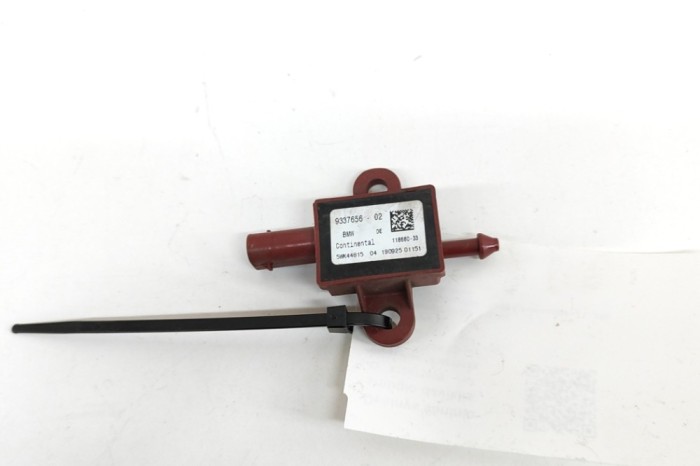 Senzor de impact dreapta față BMW 5 G30 2019 OEM: 9337656 22875699