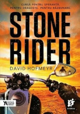 Stone Rider. Cursa pentru speranta. Pentru dragoste. Pentru razbunare./David Hofmeyr foto