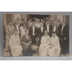 CASATORIA UNEI FAMILII NOBILIARE , POZA DE GRUP , CARTE POSTALA ILUSTRATA , MONOCROMA, NECIRCULATA , INCEPUTUL SEC. XX