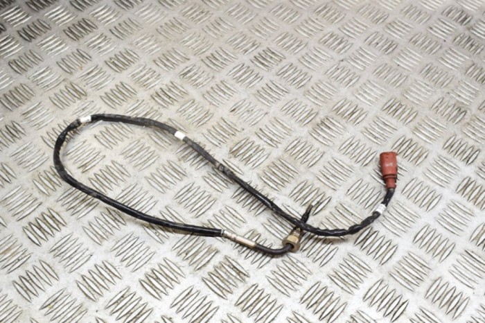 Senzor de temperatură SKODA OCTAVIA III Combi 5E5 2019 OEM: 04L906088DH 14718465