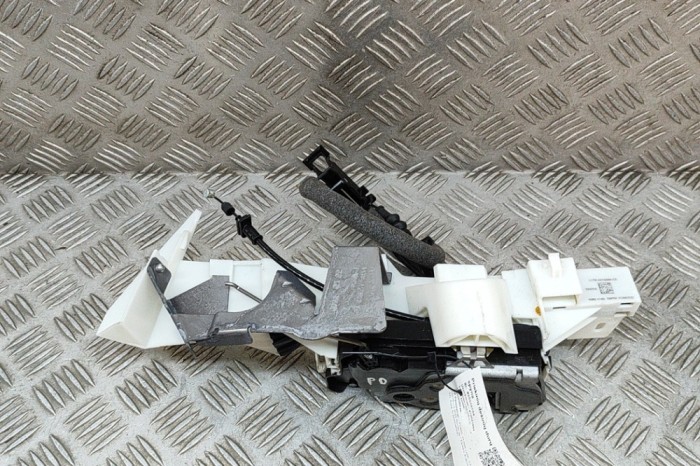 &Icirc;ncuietoare ușă dreapta față FORD PUMA J2K, CF7 2022 OEM: H1BA-A21812-LG 25310754