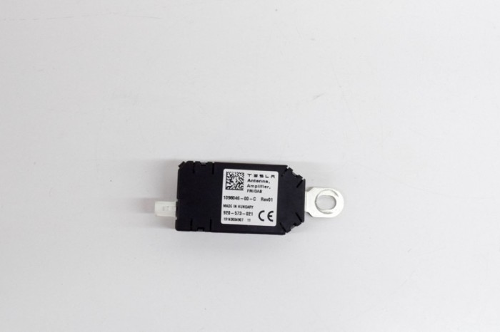 Amplificator de antena TESLA MODEL 3 2020 OEM: 1098046-00-C 15359172