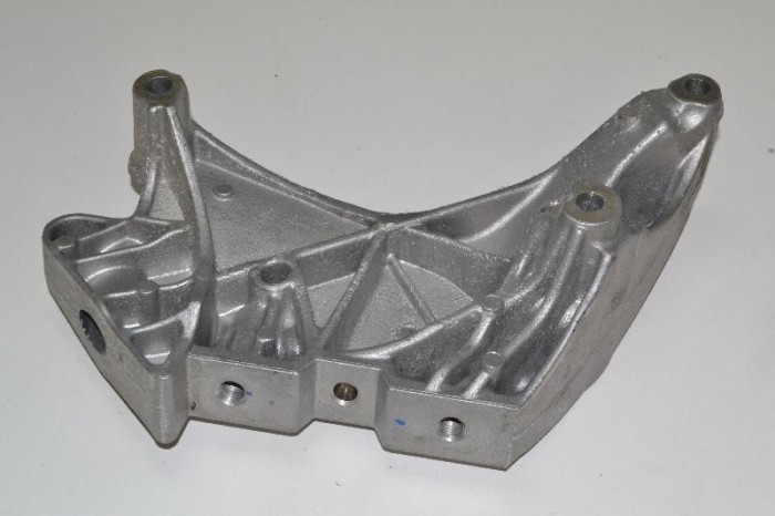 Suport motor dreapta VW SHARAN 7N1, 7N2 2015 OEM: 06J199207P 2491678