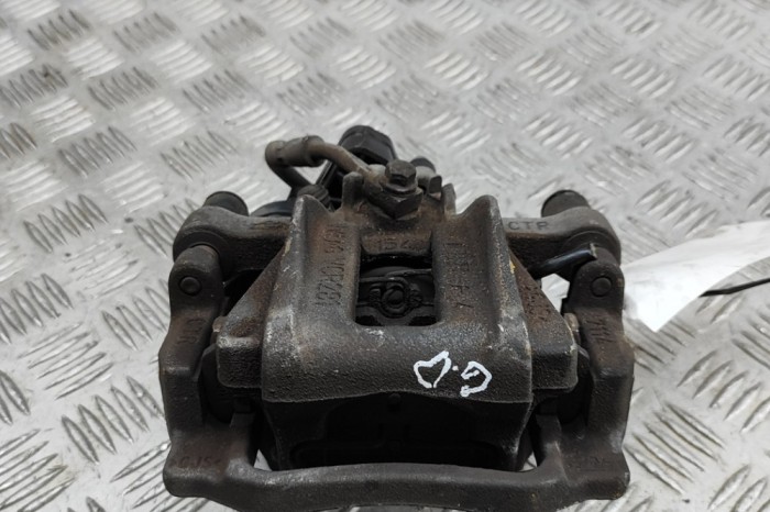 Etrier de fr&acirc;nă dreapta spate VW GOLF VIII CD1 2021 OEM: 5WA615424,5R3615406 28589575