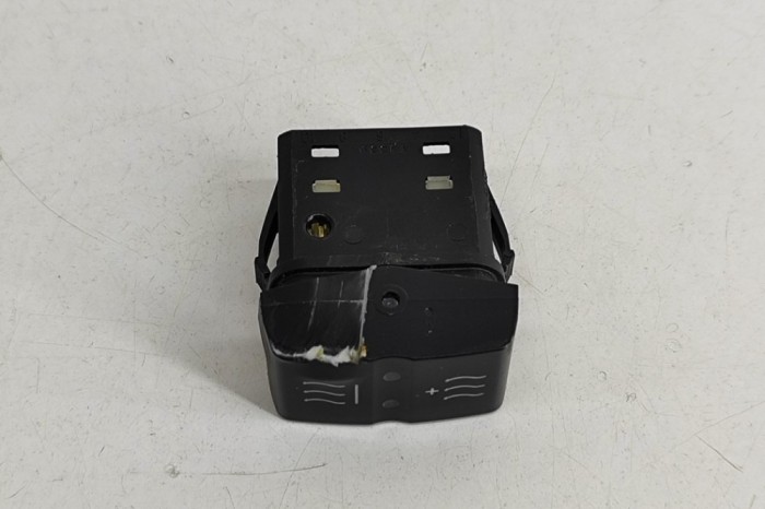 Comutator VW CRAFTER 30-50 Furgon 2E_ 2014 OEM: A9065451607 27013799