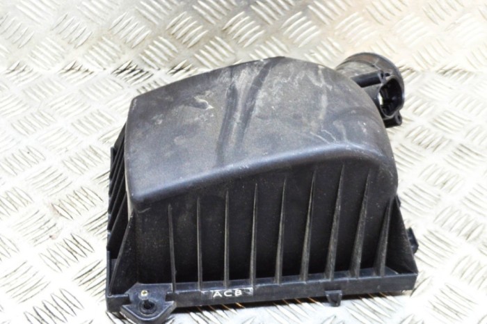 Carcasa filtru de aer (partea superioară) OPEL MOKKA / MOKKA X 2014 OEM: 95264831 | 14379169