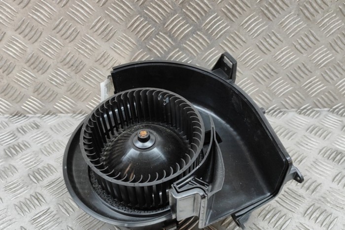 Ventilator aeroterma VOLVO S90 II 2021 OEM: 32241017 27795370
