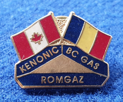 Insigna ROMGAZ Romania Canada foto