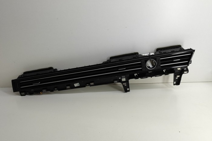 Gura de ventilație planșa de bord VW PASSAT B8 3G2 2018 OEM: 3G2858415F 29794342