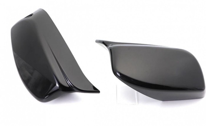 Set 2 Capace Premium pentru Oglinzi, Tip Batman M, Compatibile cu BMW Seria 5 E60 E61 E62 E63 E64, Culoare Negru-Lucios AutoREY&reg;