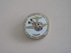 QW9 I 9 - Insigna - tematica aviatie 25 ani de colaborare Romania Italia TAROM