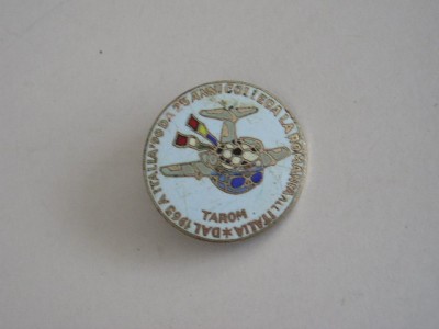 QW9 I 9 - Insigna - tematica aviatie 25 ani de colaborare Romania Italia TAROM foto