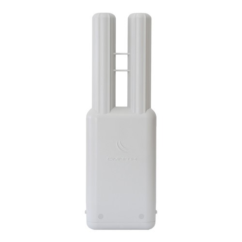 OmniTIK 5 PoE, 2 antene 7.5dBi 5GHz, 802.11an, 5 x LAN (4 x PoE), USB - MikroTik RBOmniTikUPA-5HnD