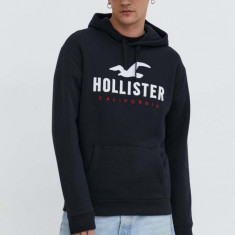 Hollister Co. bluza barbati, culoarea negru, cu glugă, cu imprimeu