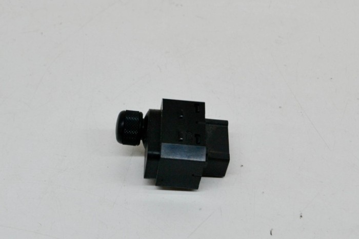 Comutator de reglare oglinda SUZUKI GRAND VITARA II JT, TE, TD 2010 OEM: 62J00-0910T 13920178