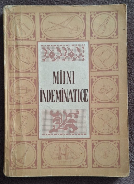 Carte "Maini Indemanatice"