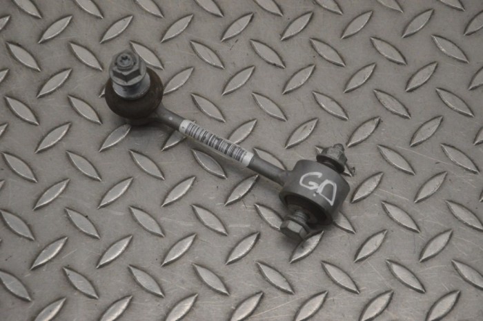 Bieleta stabilizatoare dreapta spate BMW X5 G05 2022 OEM: 8469486 23323865