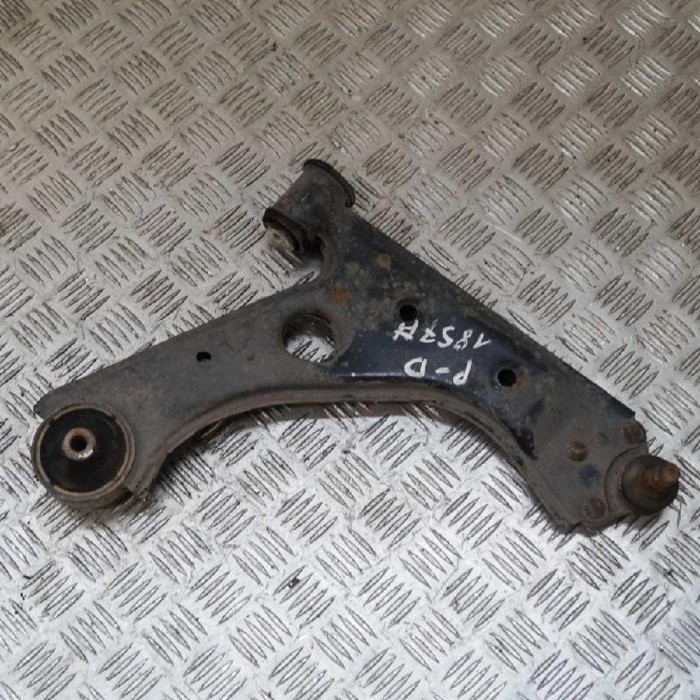 Braț inferior dreapta față OPEL CORSA D 2013 OEM: 13426553 2508633