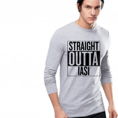 Bluza barbati gri cu text negru - Straight Outta Iasi - L