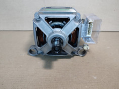 Motor 8pini Masina de spalat Arctic APL71222XLAB, Cod:GJ-2UA021B /R2 foto