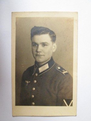 Fotografie 82 x 54 mm cu subofiter roman din armata nazista 1941 foto