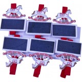 Set 6 mini carlige decorative din lemn,calut cu sanie,multicolor,3.5cm