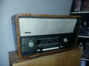 Aparat radio ENESCU,Aparat radio vechi pe lampi de colectie,masiv,Radio pe  lampi | Okazii.ro