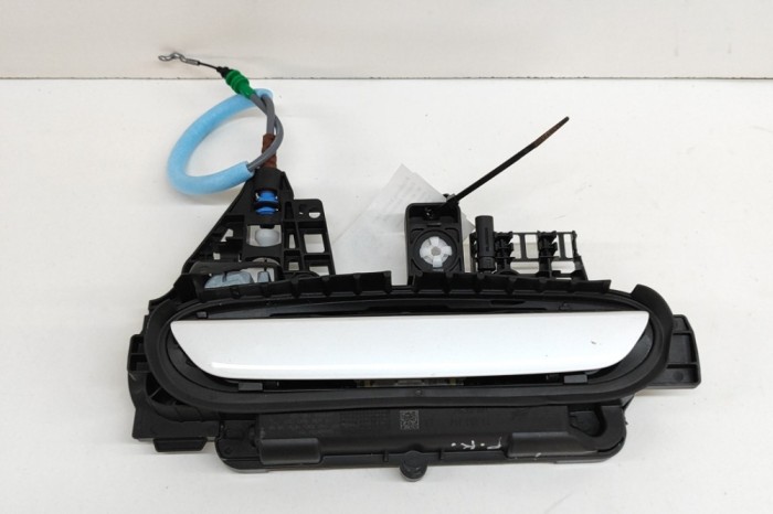 BMW i4 G26 2023 OEM: 5A68F01 SKU: 23808211