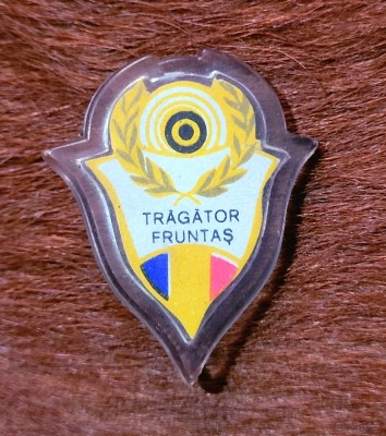 Insigna Tragator Fruntas foto