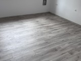 V&acirc;nd parchet &icirc;n stare excelentă